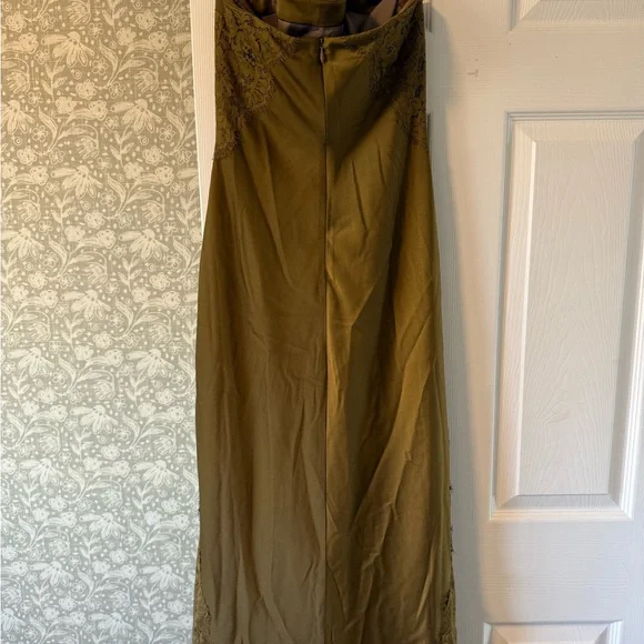 HOUSE OF HARLOW 1960 
X Francisca Midi Dress - Picture 4 of 5